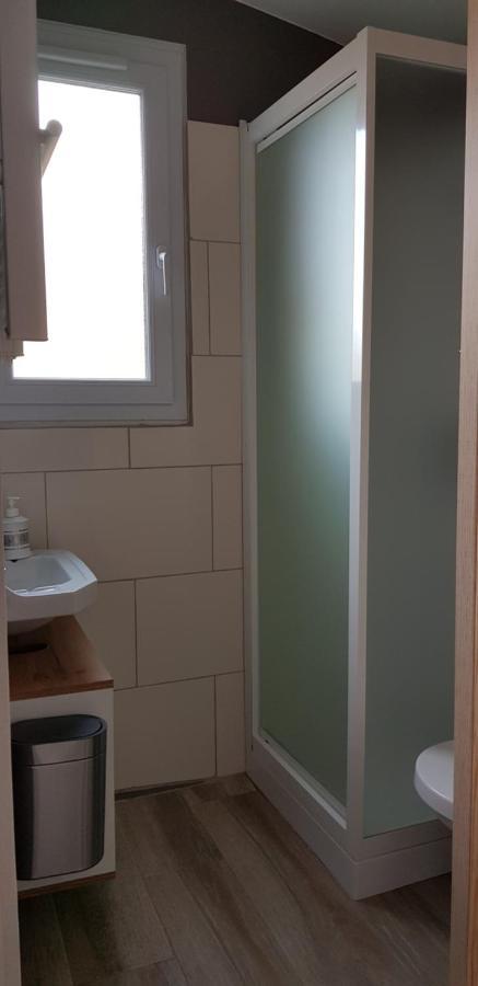 Agreable Petite Maison Proche Joigny Chamvres Exterior photo